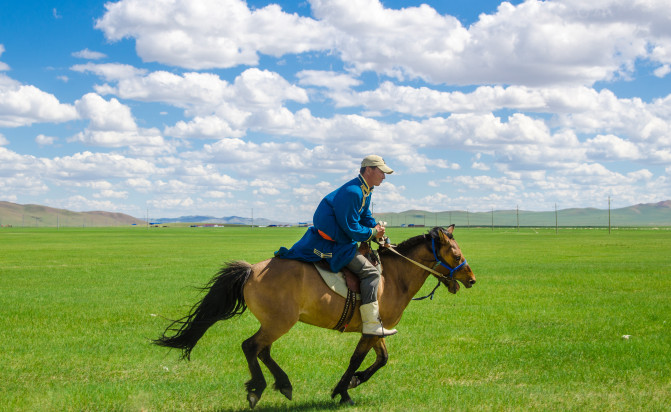 天堂草原锡林郭勒歌词及对白,真正的内蒙古锡林郭勒大草原