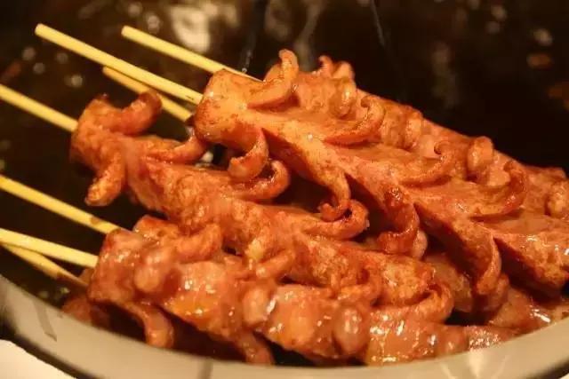 花式烤肠设备,烤肠机能烤什么新花样