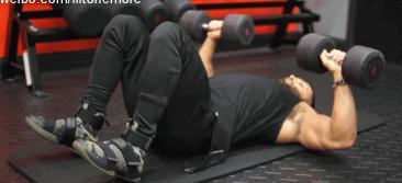 胸肌各个部位哑铃训练方法,最好的哑铃胸肌训练动作