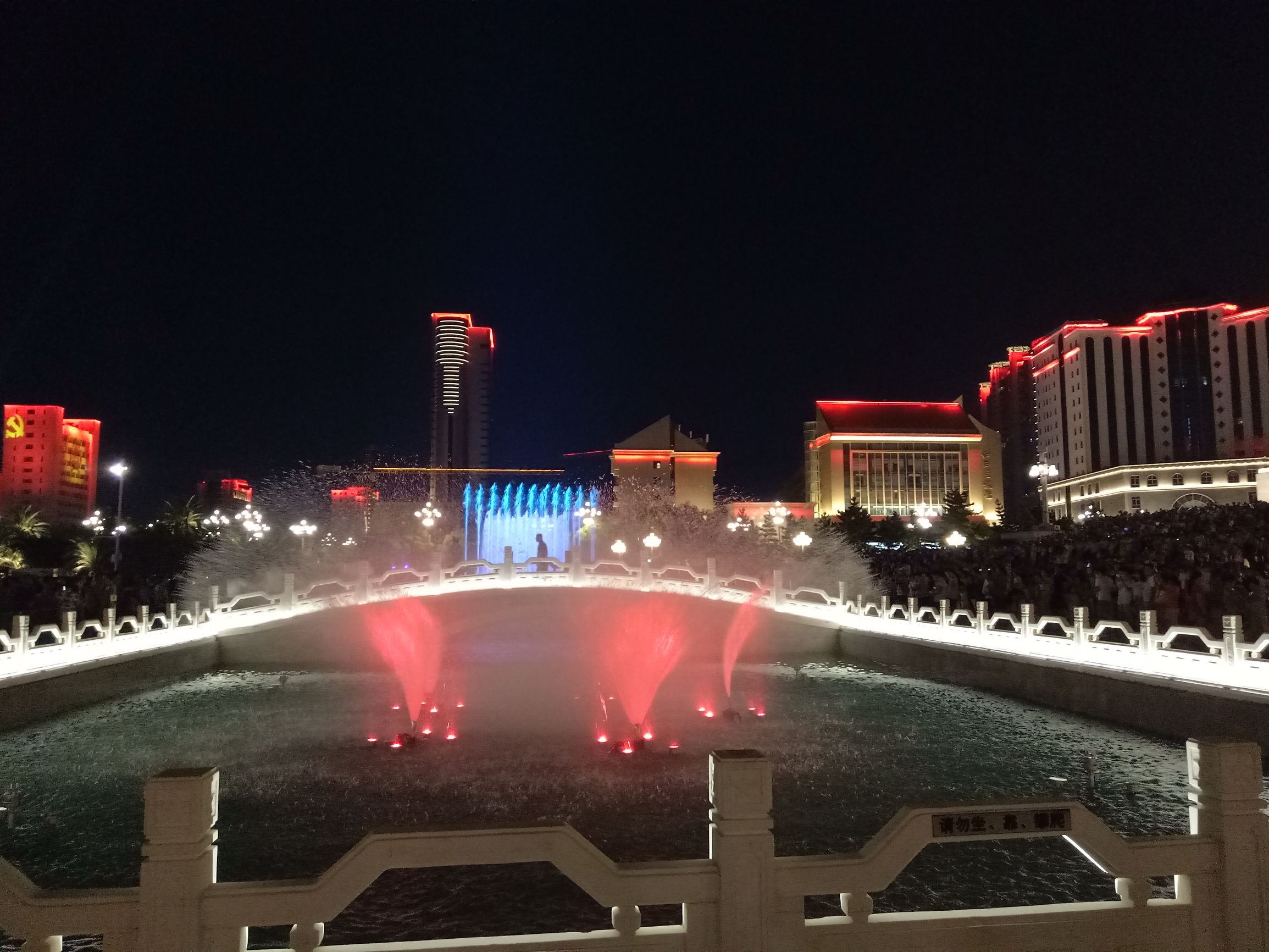 南昌八一广场改造花了多少钱,南昌市八一广场改造工程