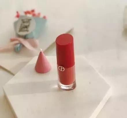 网红保湿口红推荐最近火的大牌,网红口红推荐最近火的持久保湿
