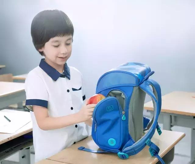 小米科技小书包,小米米兔书包几代比较好