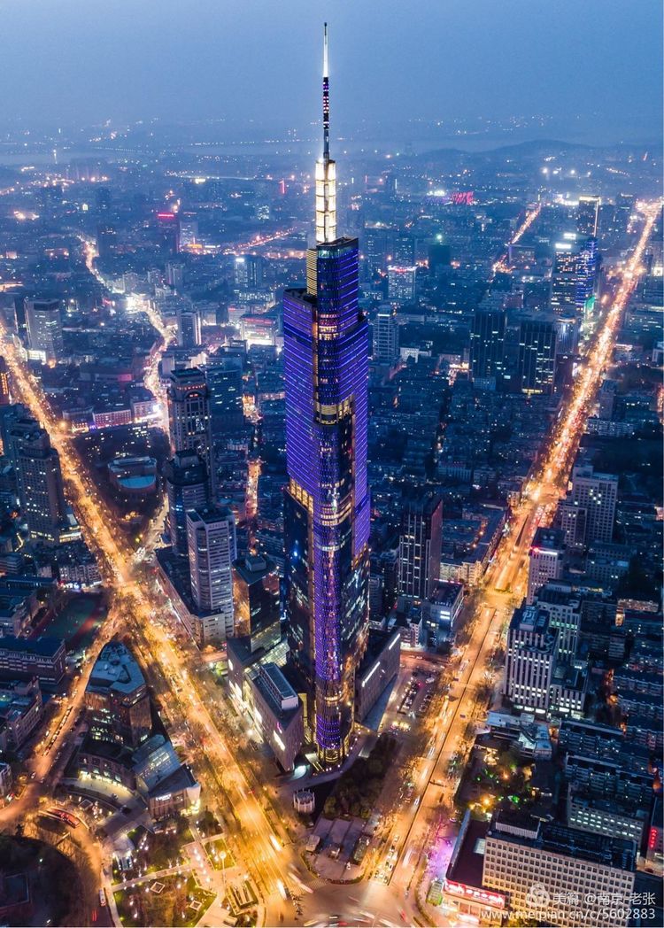 江苏第一高楼紫峰大厦,江苏南京市紫峰大厦