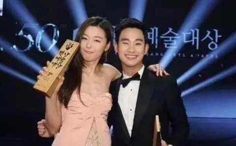 难道外星人也有“手瘫”的毛病？