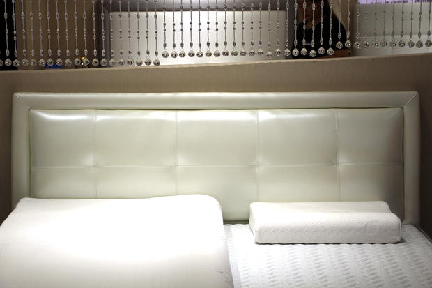 爱舒床垫官方旗舰店直播买一送一,爱舒床垫最新款旗舰