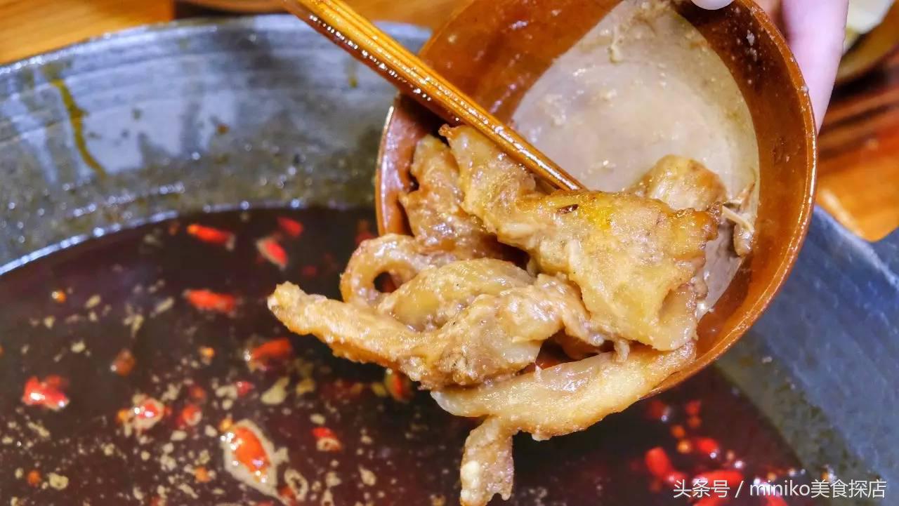 只卖红锅的火锅,只卖红汤的火锅