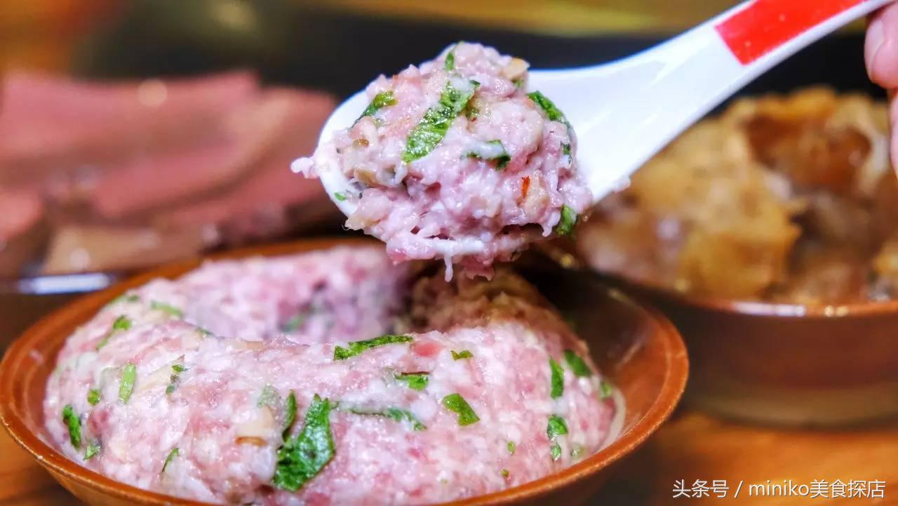 只卖红锅的火锅,只卖红汤的火锅