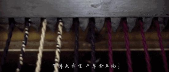 天气冷了围上围巾,围巾围住的是什么