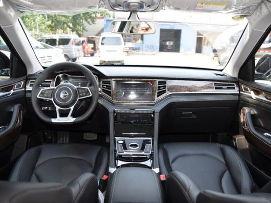 靠的是实力不是高攀,靠的是过硬的品质和口碑