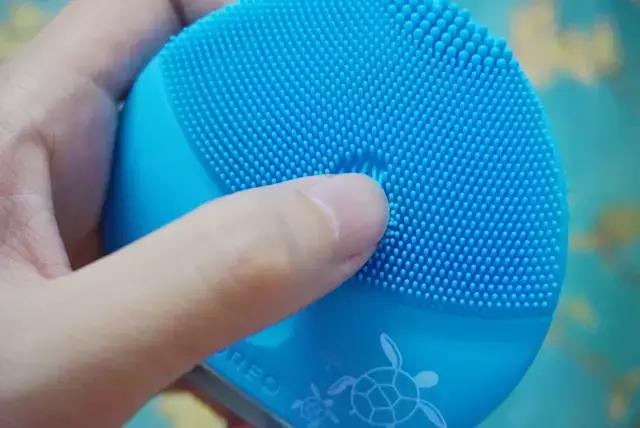 luna洗脸机有效果吗,luna洗脸仪买哪个更实用