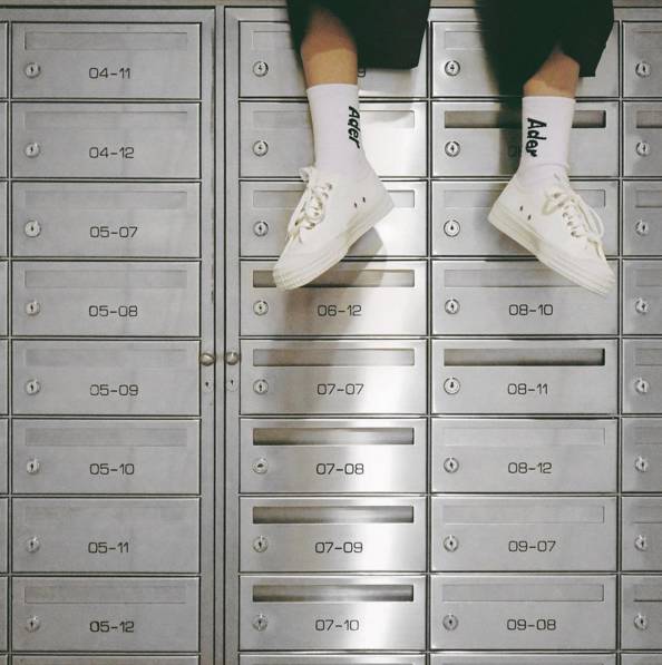 帆布鞋也能穿出女王风范,帆布鞋也能穿出高级感