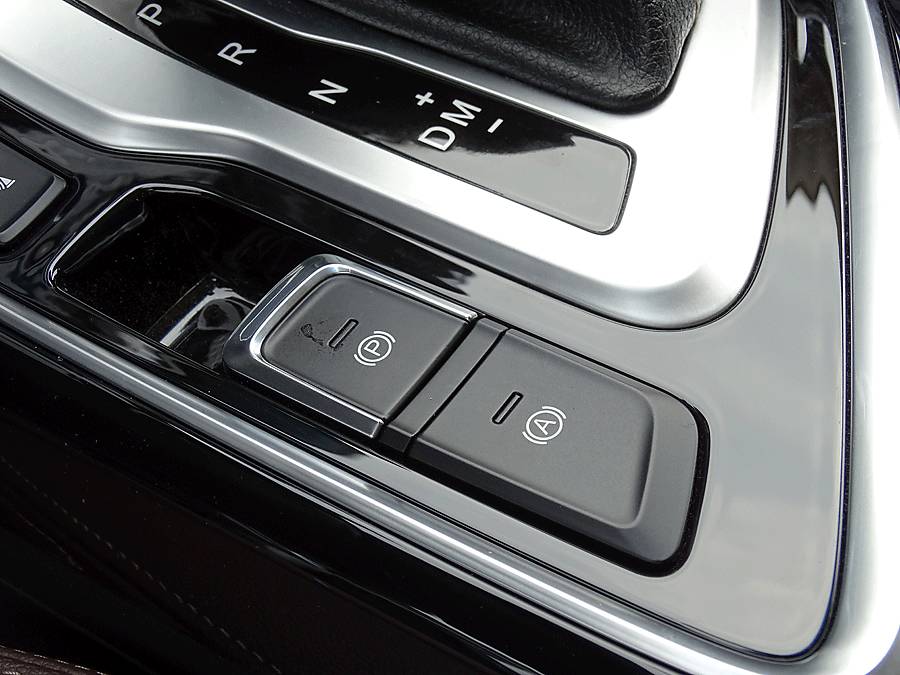 七年的宝骏560值得入手吗,宝骏560跑了八万公里还值得买吗