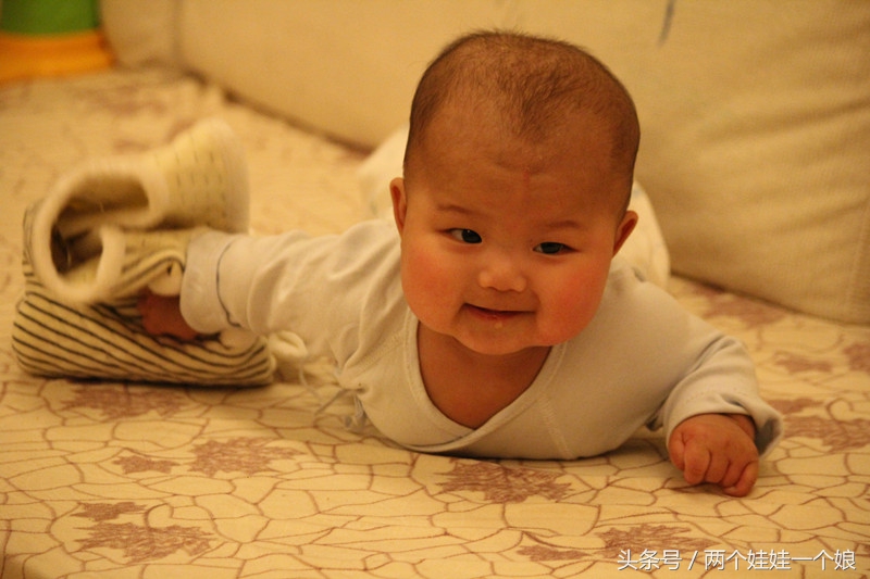 新生儿头皮血肿正确的处理措施,新生儿头皮血肿需要治疗吗