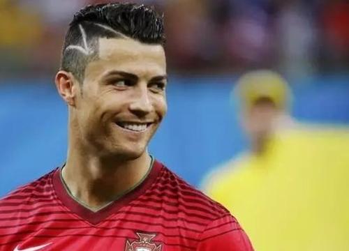 当你的女朋友不喜欢足球,当女朋友说不喜欢足球