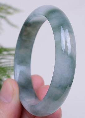 翡翠的水头分级如何判断,翡翠的水头能养好吗