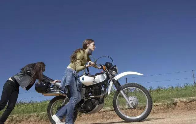 摩托车亏电不求人，左老师告诉你一个小技巧