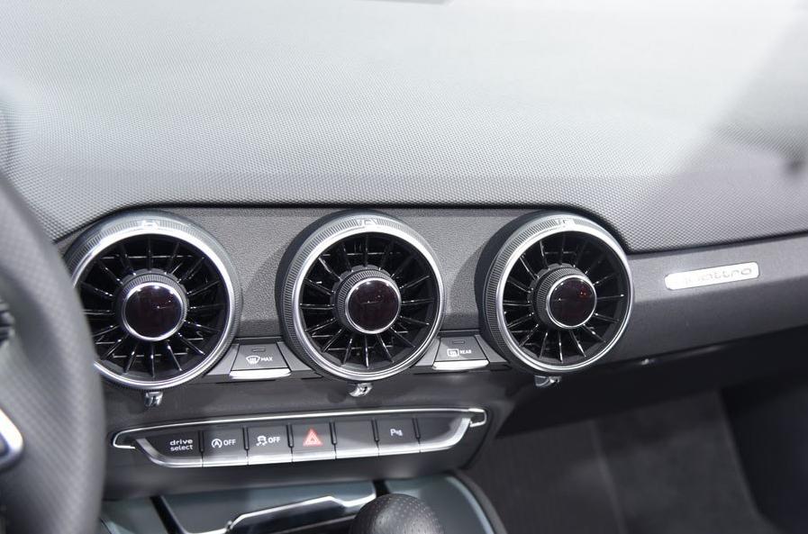 奥迪tt敞篷2021款落地多少钱,奥迪ttrs-r敞篷