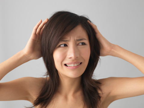 产后大腿和盆骨连接处疼,产后耻骨疼没法侧睡