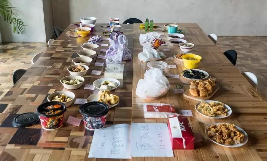 这两个网红,把我搞得又酸又麻