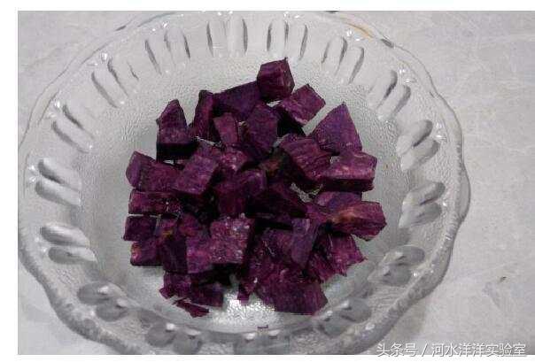 家里孩子想吃蛋挞在家就能轻松做,给孩子做蛋挞吃孩子很开心