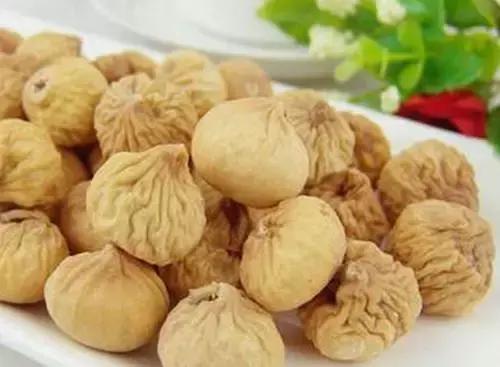 每个果子里都藏着一只蜜蜂！你认识这种无所不能的“神物”吗