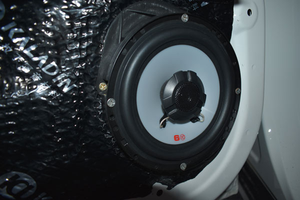 广汽传祺gs4plus原车音响效果,传祺gs4音响喇叭是什么品牌的