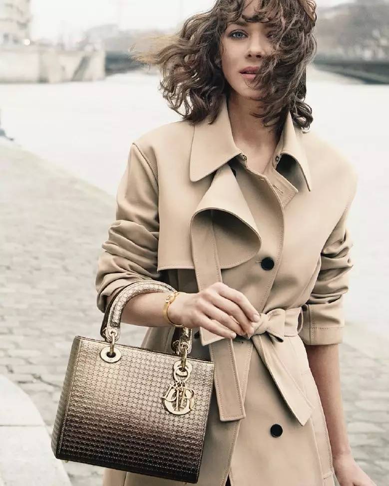 如何买一只一眼能被认出来的包