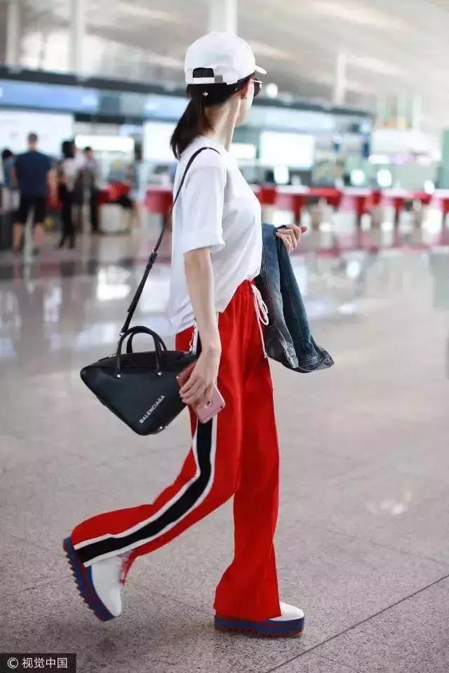 赵薇穿搭夏装,女人学赵薇穿衣搭配