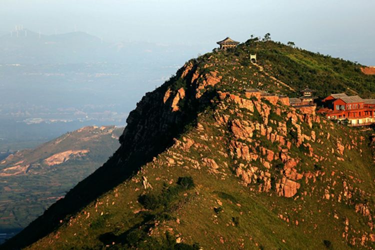 伊滨区万安山山顶公园,洛阳万安山山顶公园照片