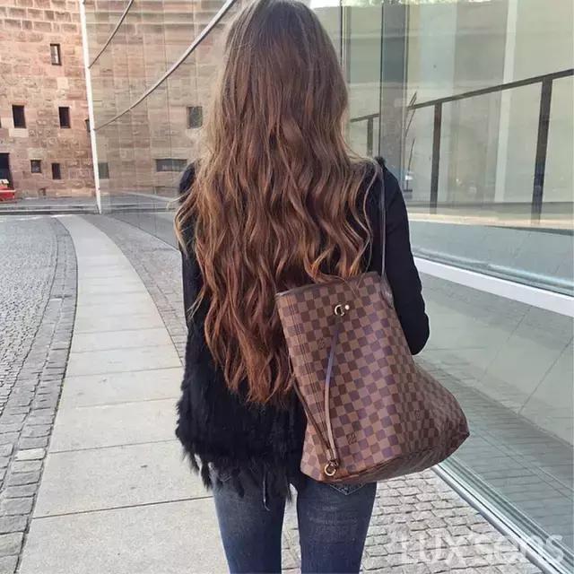 怎么一眼看出lv假包,怎么简单看出lv的真假