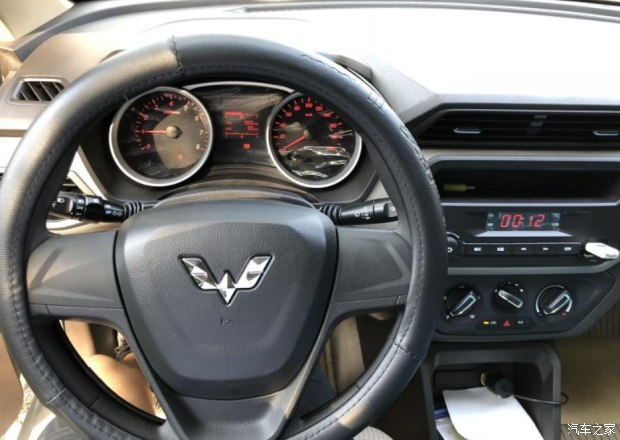 新五菱宏光s用车感受,五菱宏光s跑了18万公里还能用吗