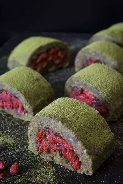 三大中华美食之光征服歪果仁，辣条老干妈枸杞，让老外无法自拔