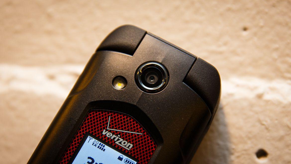 AGM公布三防翻盖手机M8Flip,agmm8flip三防翻盖手机