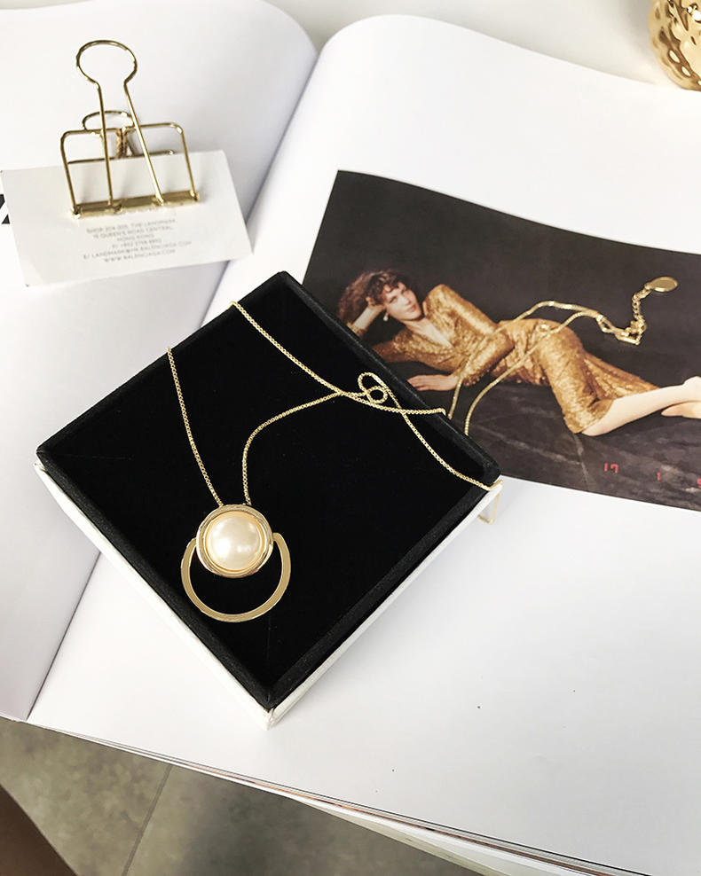 肩膀比较宽怎么穿衣服,肩膀宽女生冬天怎么穿衣服好看