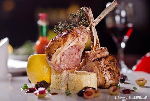 为什么一吃羊肉就上火怎么调理,夏天到了吃羊肉放点什么不上火