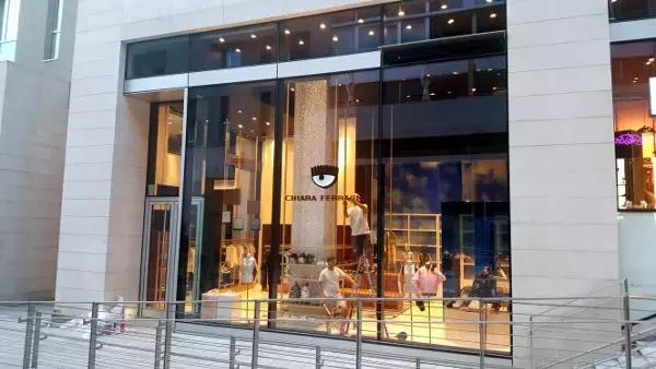 你一直梦想成网红？那就先看看那些红了的时尚博主们都在忙什么？