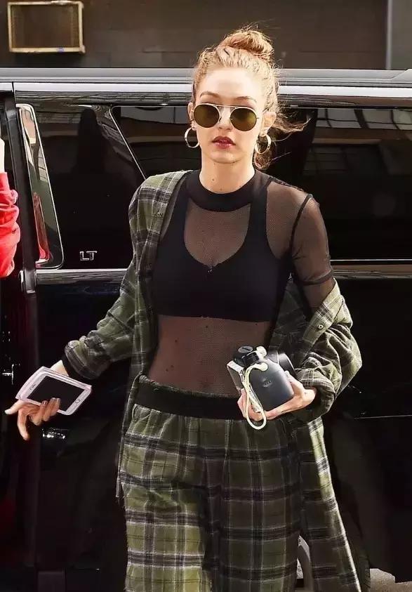 这样的丸子头绝对让你独一无二,从来不知道丸子头都可以这么好看