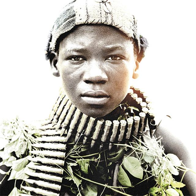 战狼2中种族仇杀，震撼心灵，再推荐几部非洲血色战争电影