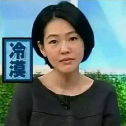 奚梦瑶刘雯维密粉色合照,上海维密秀何穗刘雯奚梦瑶