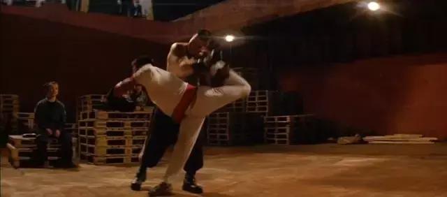 狼牙吴京自导自演的第一部动作片,谁给推荐几部吴京演过的动作片