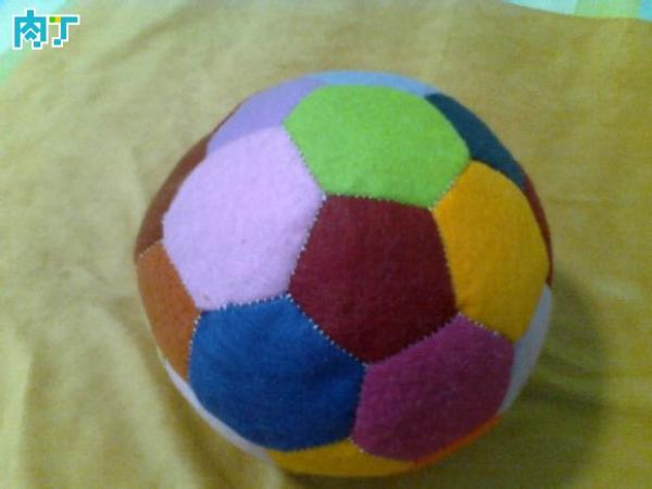 不织布足球的做法图片,不织布做足球视频教程