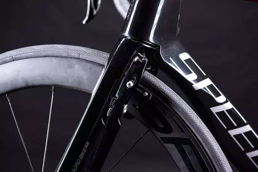 碳纤维自行车性价比最高的一款车,野兽自行车碳纤维