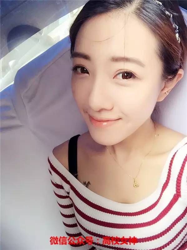 深圳大学女神颜灵兰，七朵组合的高颜值妹子，怎么火不起来？