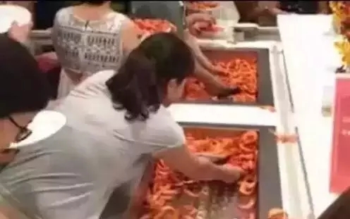 “全欧了”：当你在疯狂铲虾的时候欧洲已变成疯狂欧洲城