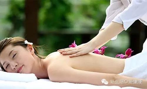 肩膀脖子僵痛怎么根治,脖子僵硬了最快的恢复办法