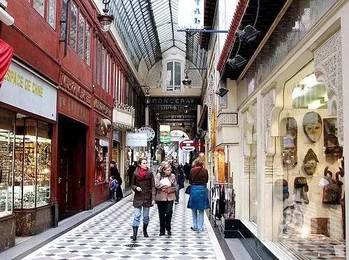 出国旅游购物英语日常用语,出国旅游必备英语口语购物