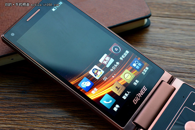 金立天鉴W909翻盖手机,金立天鉴w990s报价