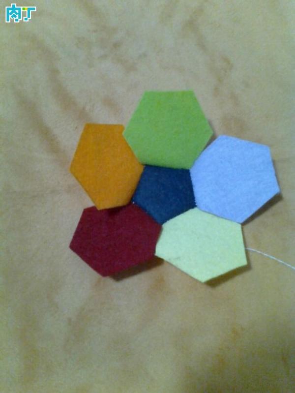 不织布做足球视频教程,不织布足球怎么做