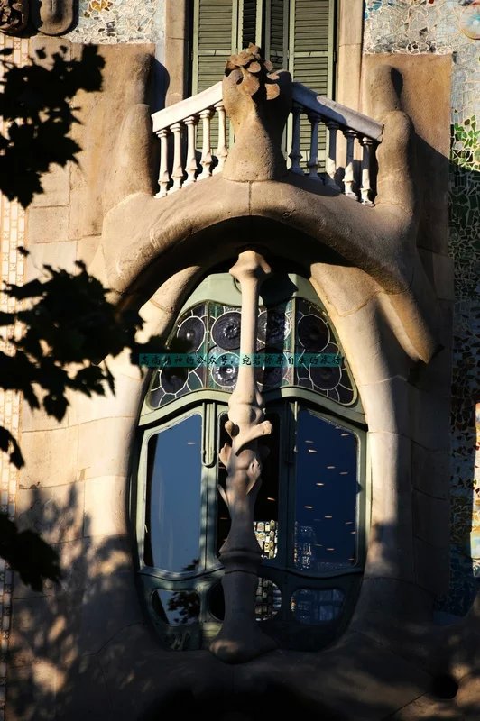 高迪巴塞罗那,高迪巴塞罗那建筑作品