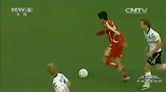 足坛十大惊世之举,天外飞仙吊射齐达内